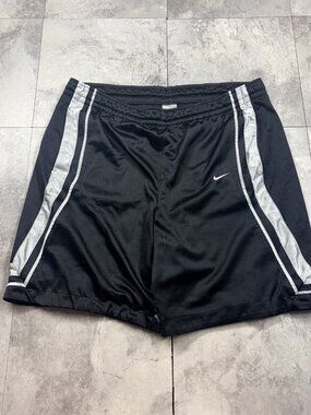 Nike Basketball Shorts Men's M Black Silver White Piping Vintage Y2K